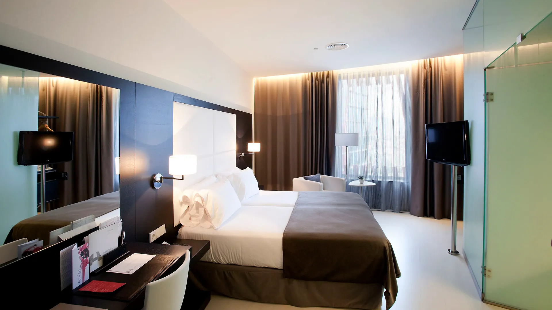 הוספיטלט דה יוברגאט Hotel Porta Fira 4* Sup הוספיטלט דה יוברגאט